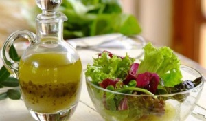 Вкусные заправки для салатов: с уксусом, с горчицей, вместо майонеза, с орехами
